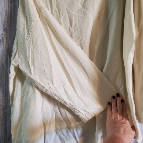 Soft Surroundings sz 2X cream pullover high low shirt 3/4 sleeve - Picture 7 of 7